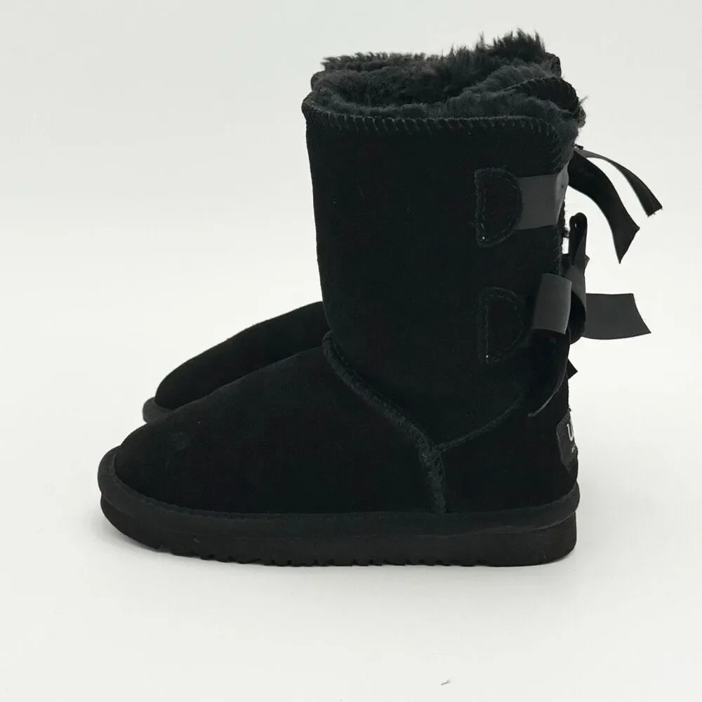 UGG Black Bailey Bow Sheepskin Winter Boots - Little Kids US Size